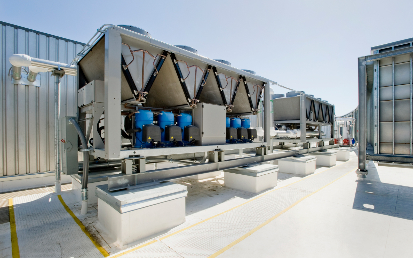 Canada Wide Contracting image01
